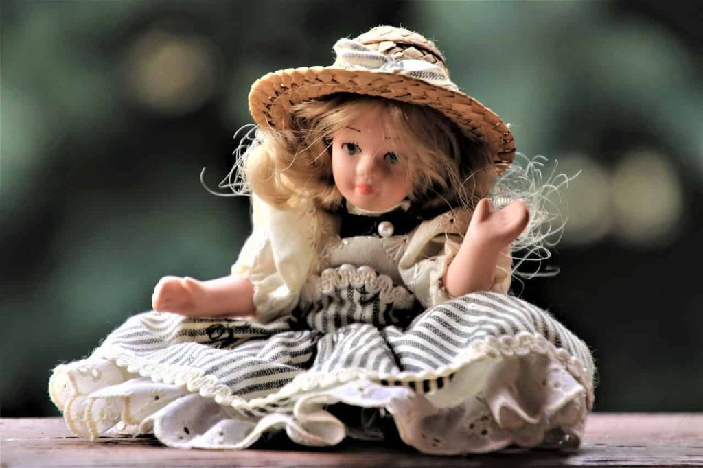 doll house dream meaning