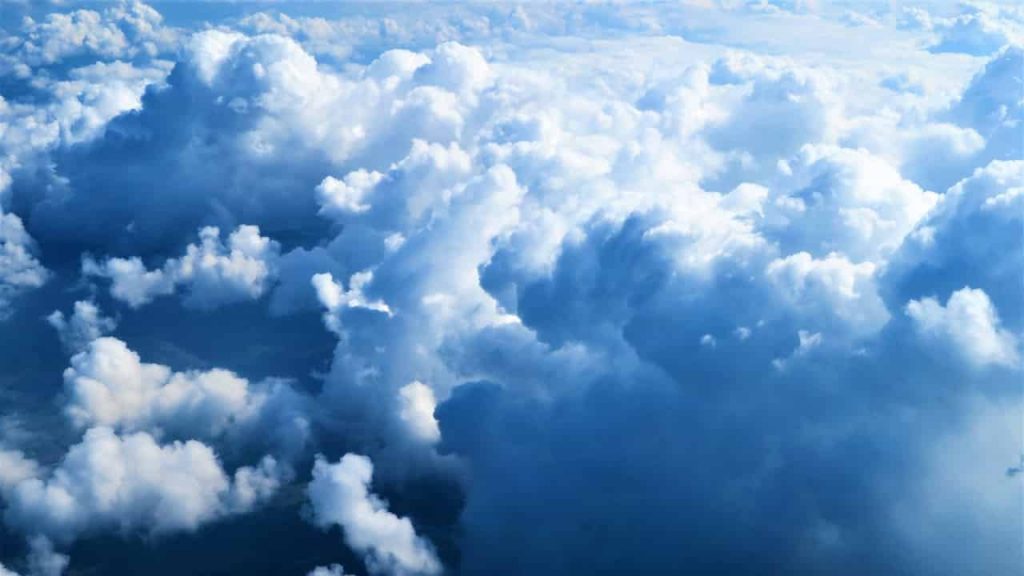 Clouds Dream Meaning, Symbolizm & Interpretation - Regular Dream