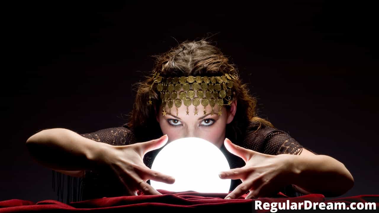 Dreams about Fortune Teller - Meaning and Interpretation of Fortune Teller Dream