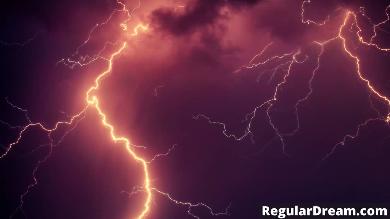 Dream About Lightning - Meaning, Interpretation & Symbolism